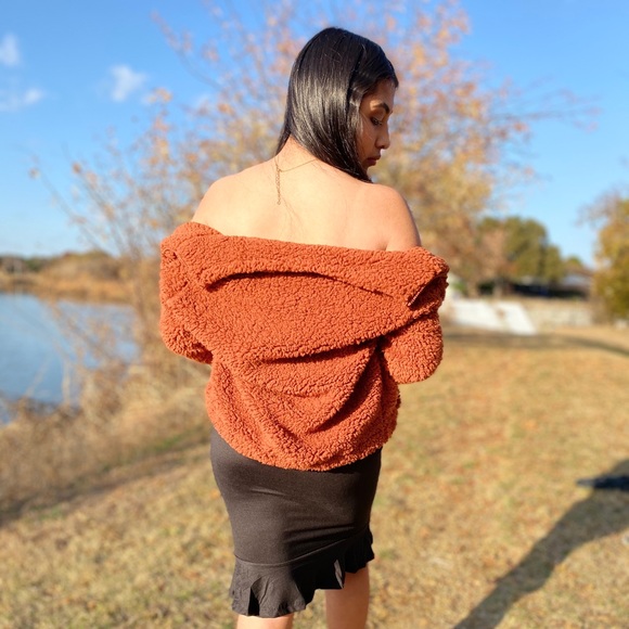 Faux Fur Zip Up Jacket - Picture 4 of 4